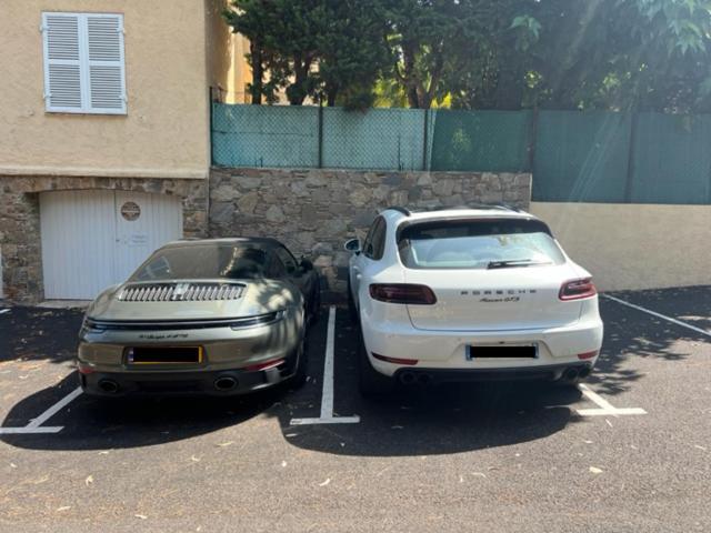 Appartement Superbe Avec Parking Sur Place *
