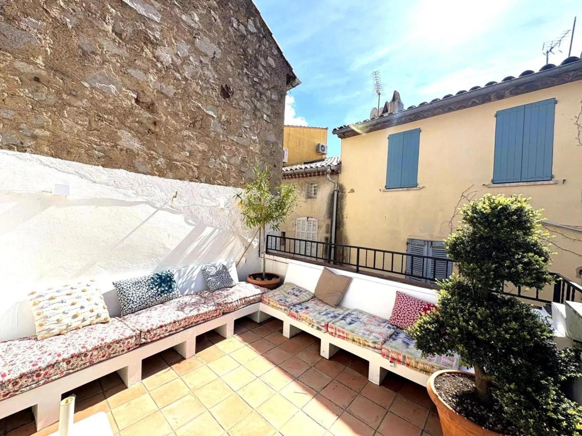 Maison De Village Charme Centre Avec Rooftop - Fr-1-728-22 * Saint-Tropez