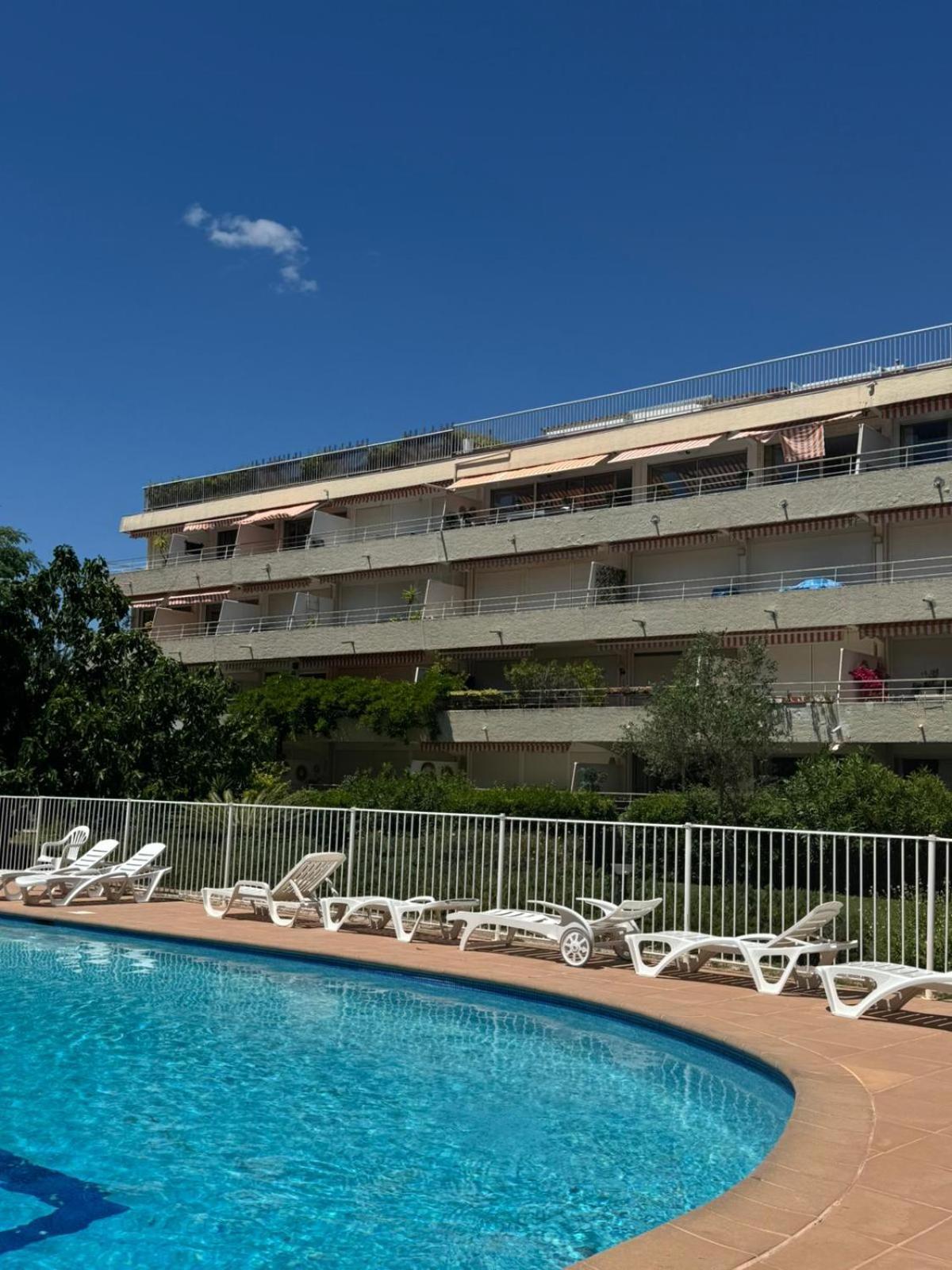 In Tropez, Swimming Pool And Parking Apartment Saint-Tropez