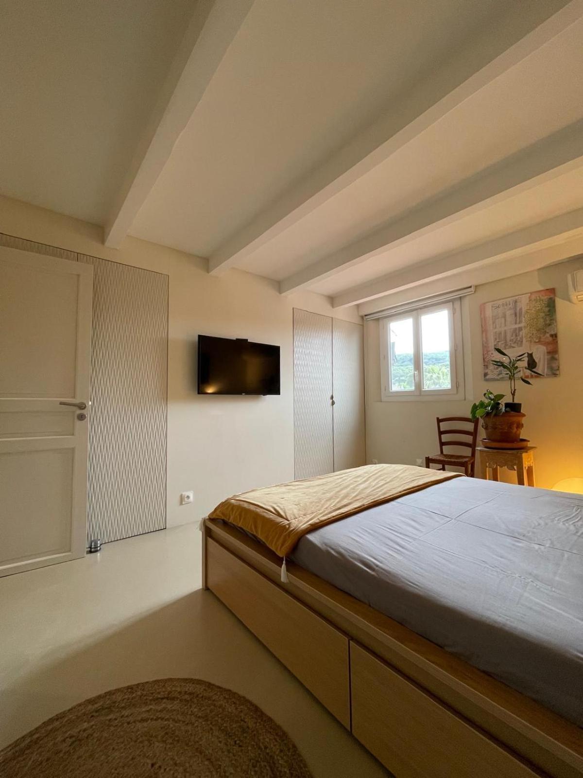 Homestay Au 24 Chez Nous Saint-Tropez