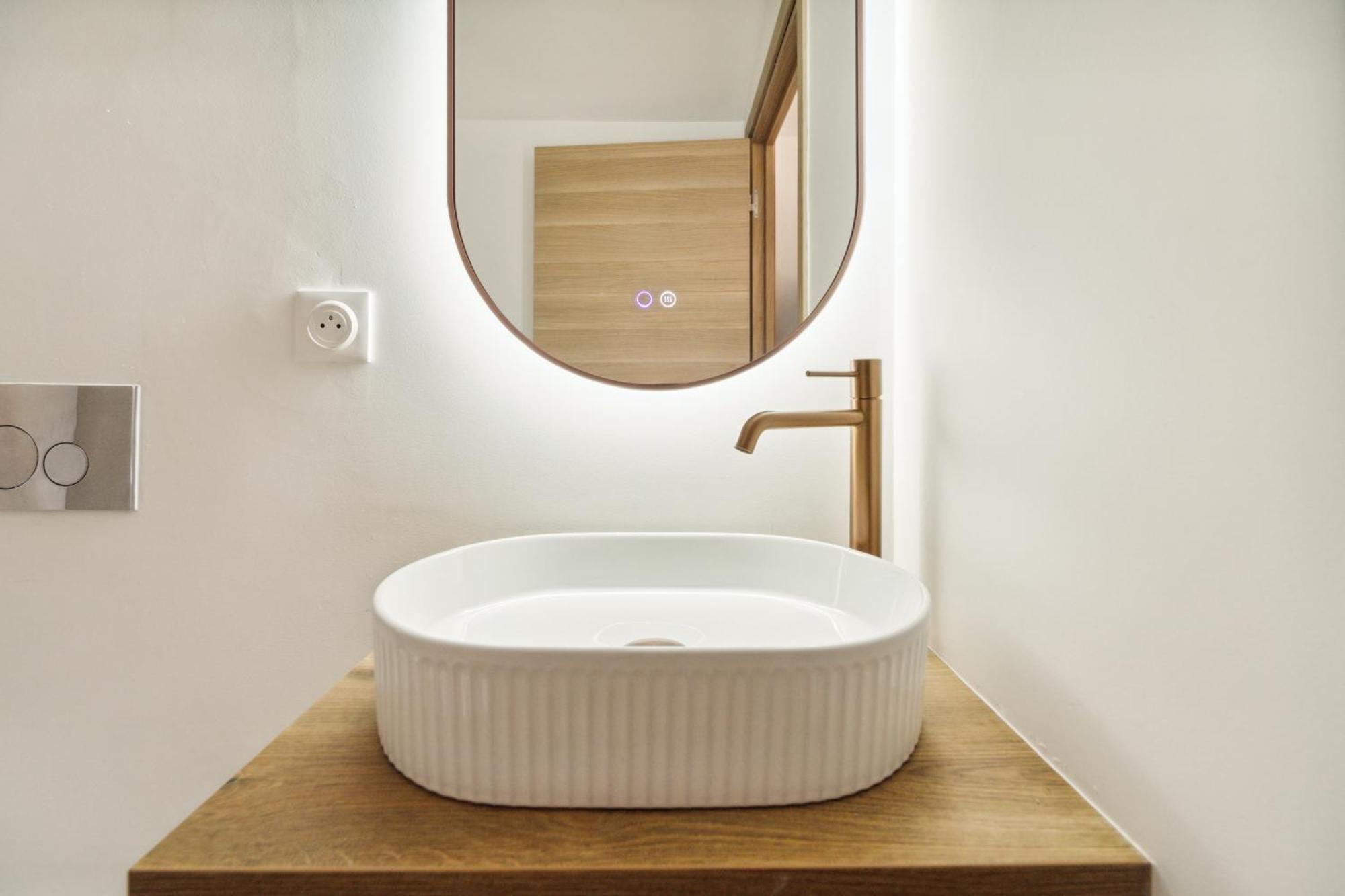 Tropez 104 Rue Allard 3e G Apartment