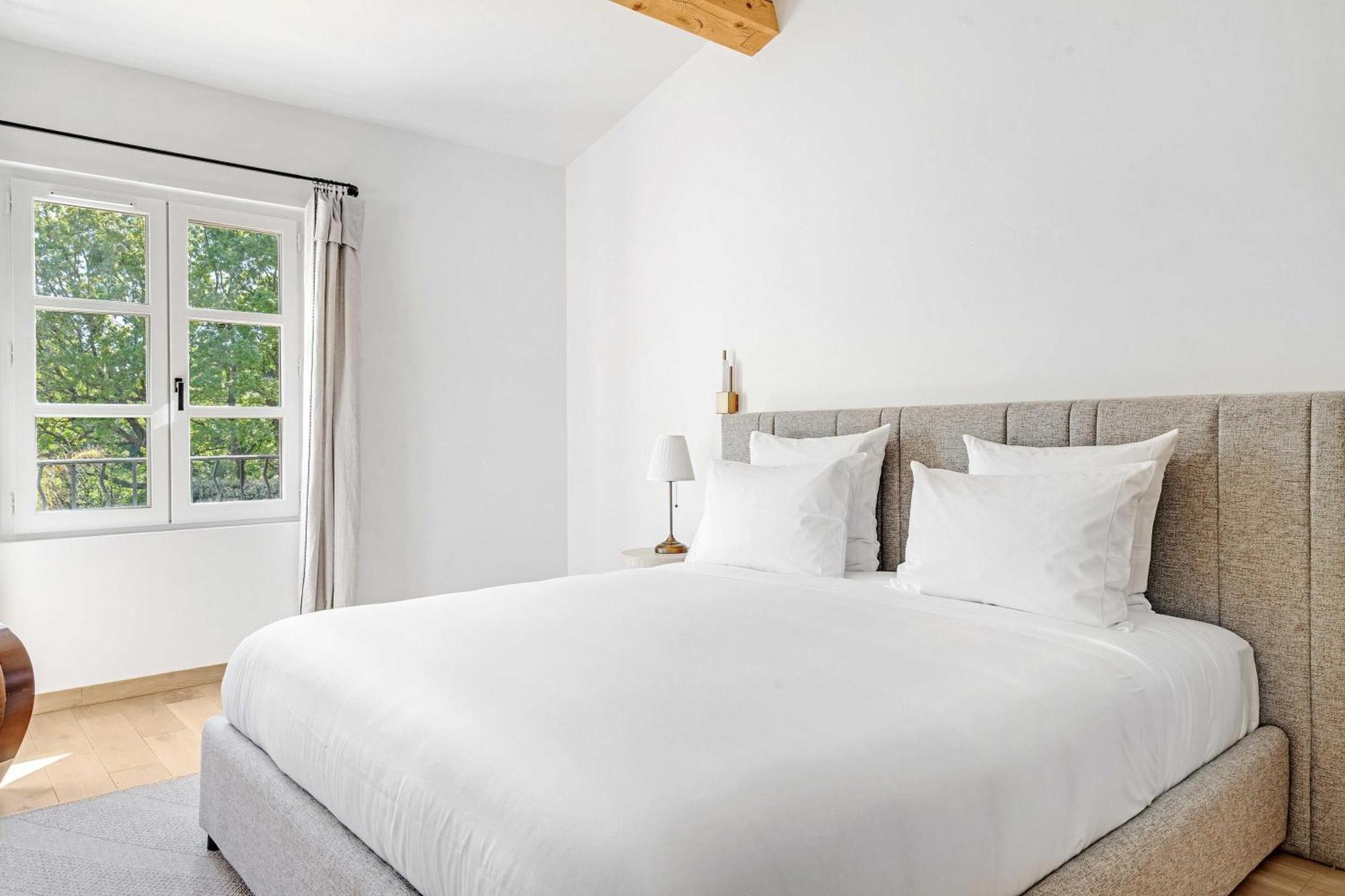 Exceptional Villa- Ac- 5br-10p- Baie Des Canebiers *