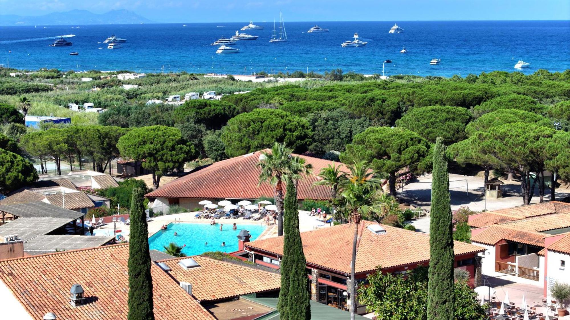 Village De - Le Sentier Des Pins Holiday park 3*