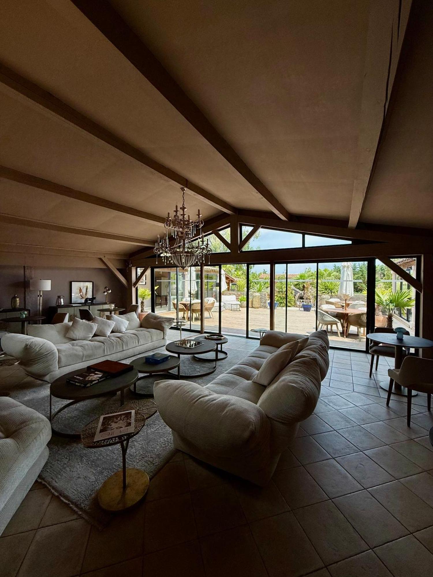 La Dune, & Nuxe 4*