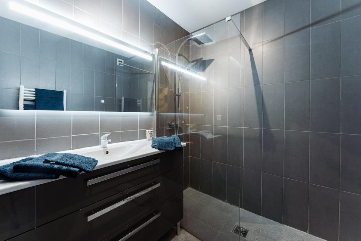 Chic Appartement, Coeur De Tropez, Place Des Lices Apartment