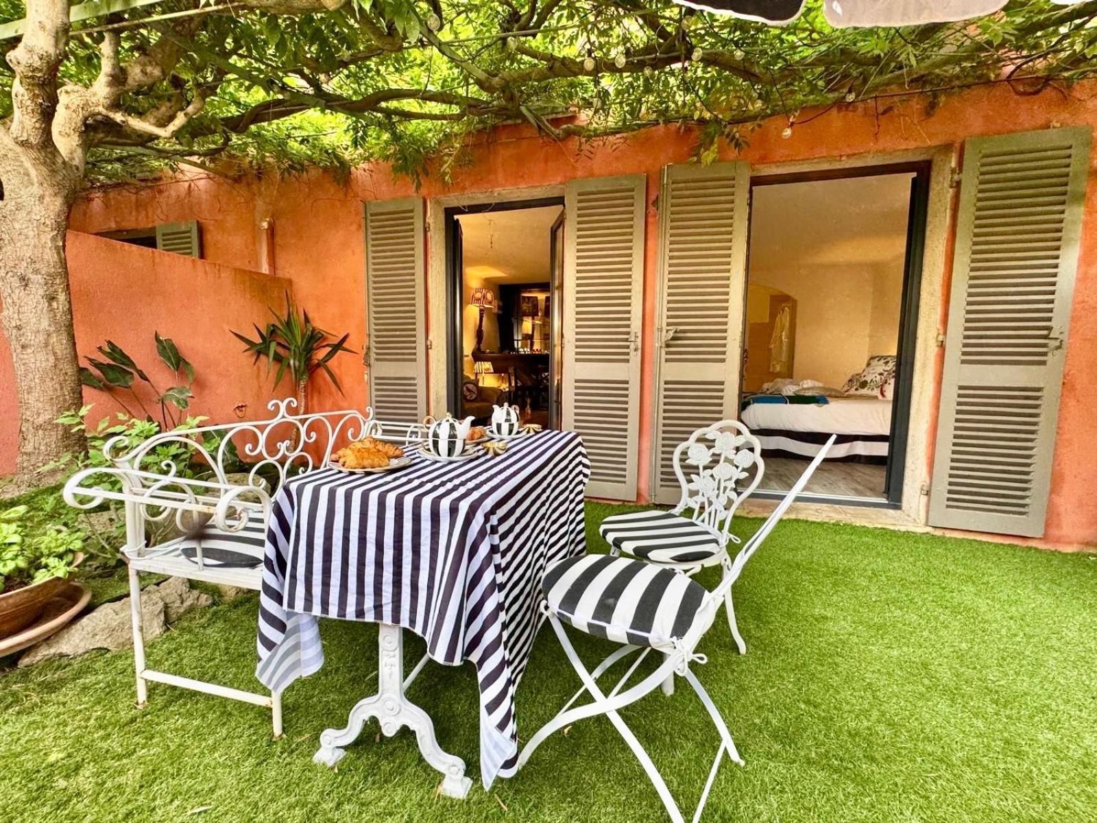 Romana * Saint-Tropez