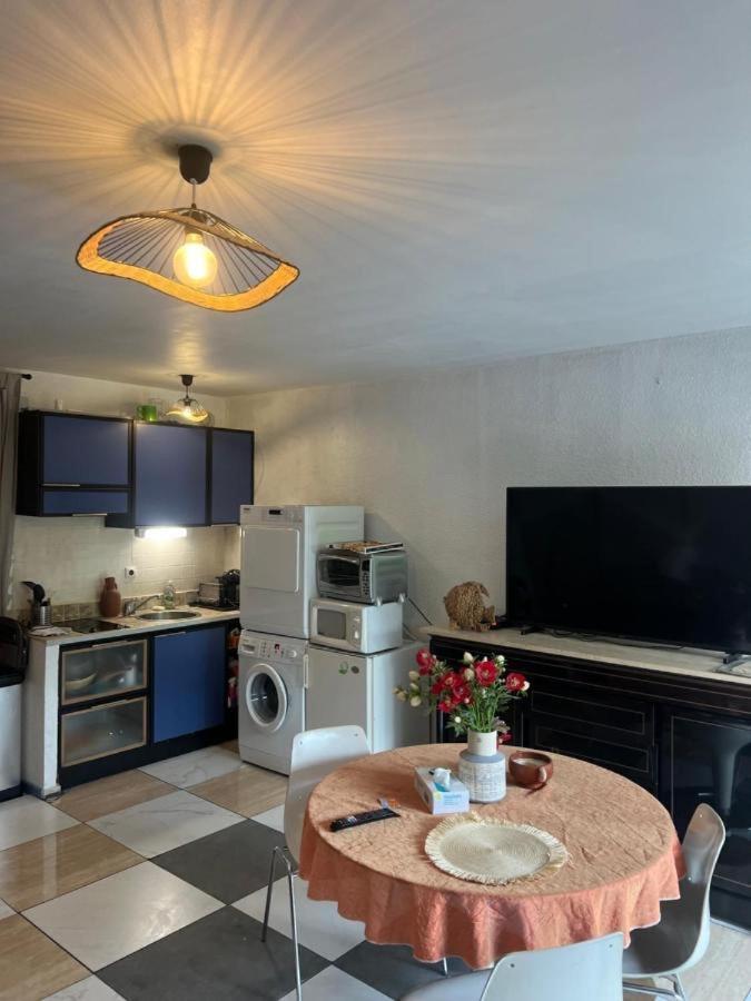 Apartment Ideal Famille , Jardin, Cuisine Equipee , Wi-fi Saint-Tropez