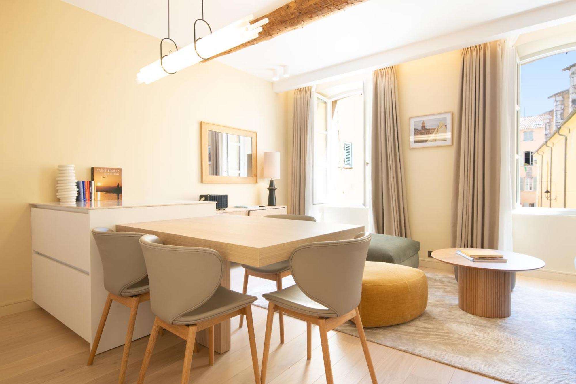 Pick A Flat's - Heart Of Apartment