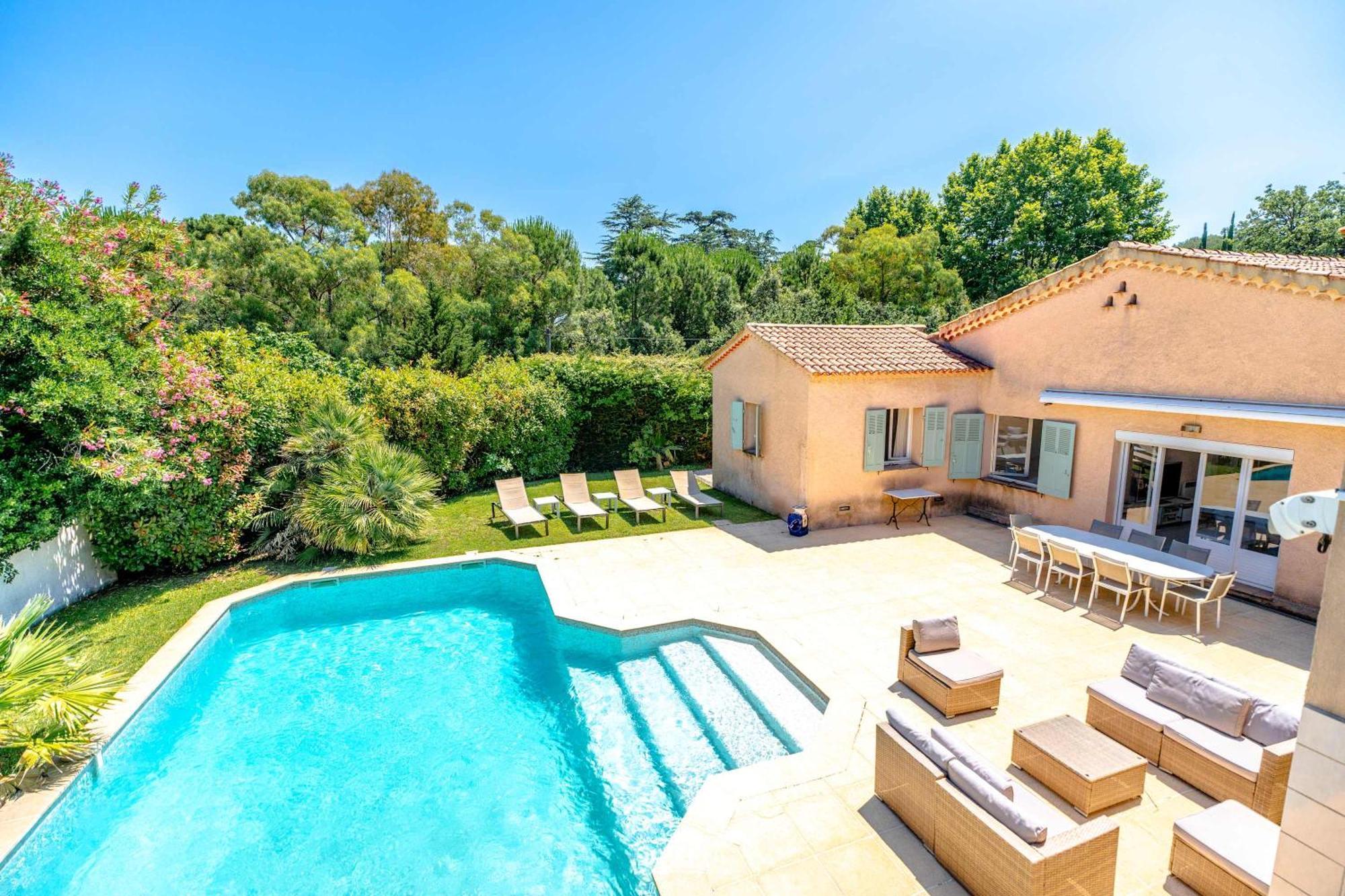 Pousada La Perle L Pool & Terrace L Shellter