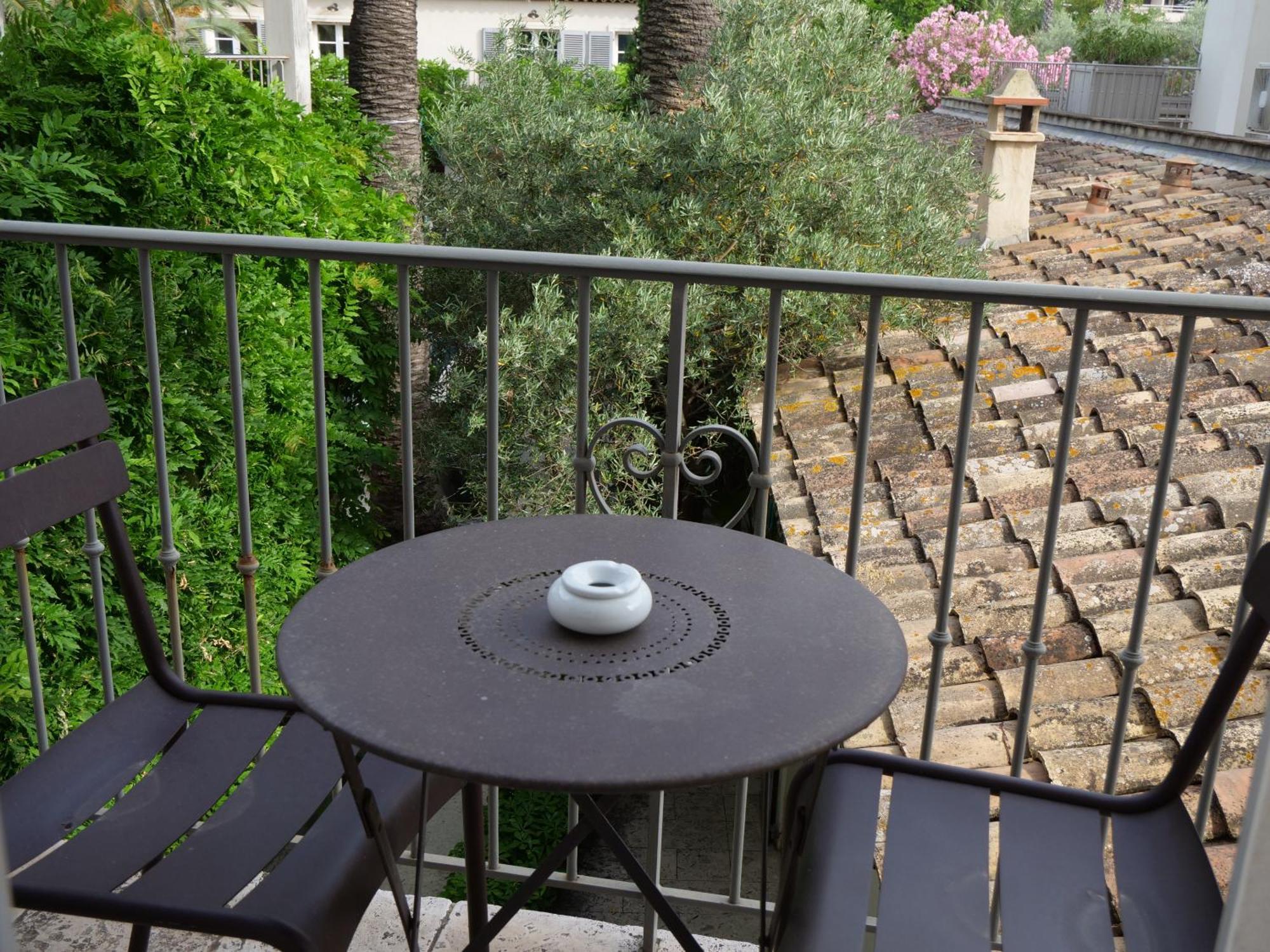 Pastis Hotel 4*
