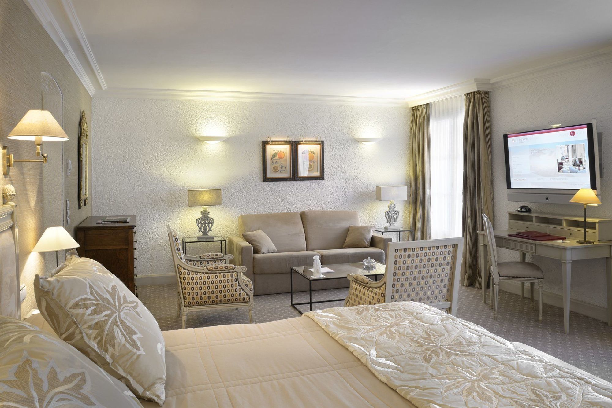 Hotel Byblos 5*