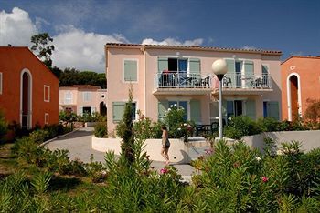 Le Domaine De Villepey By Sdr