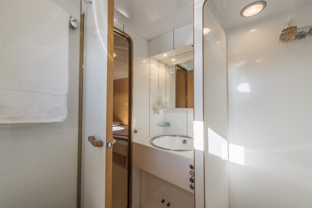 Yacht Ipsum * Saint-Tropez
