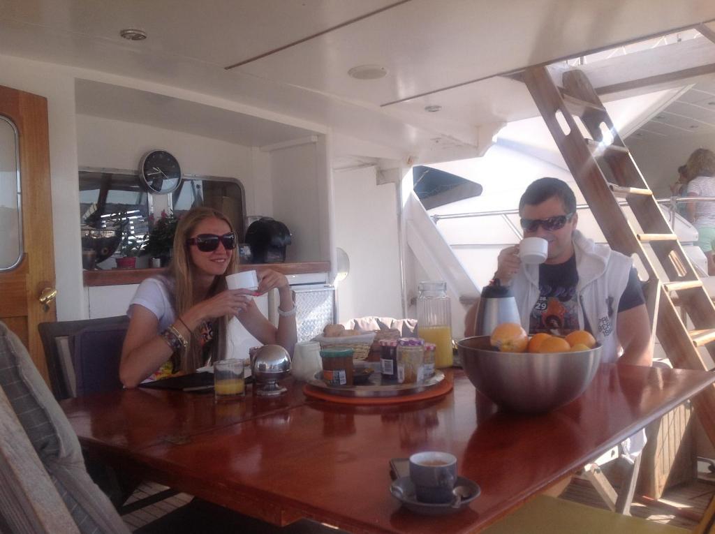 Botel Centaura Yacht Classique *
