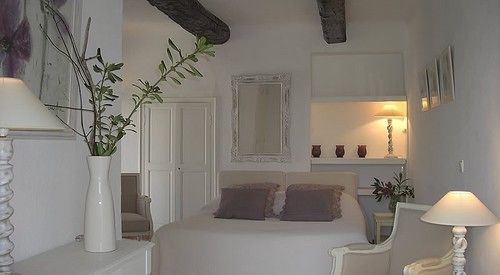 Hotel La Bastide Des Salins