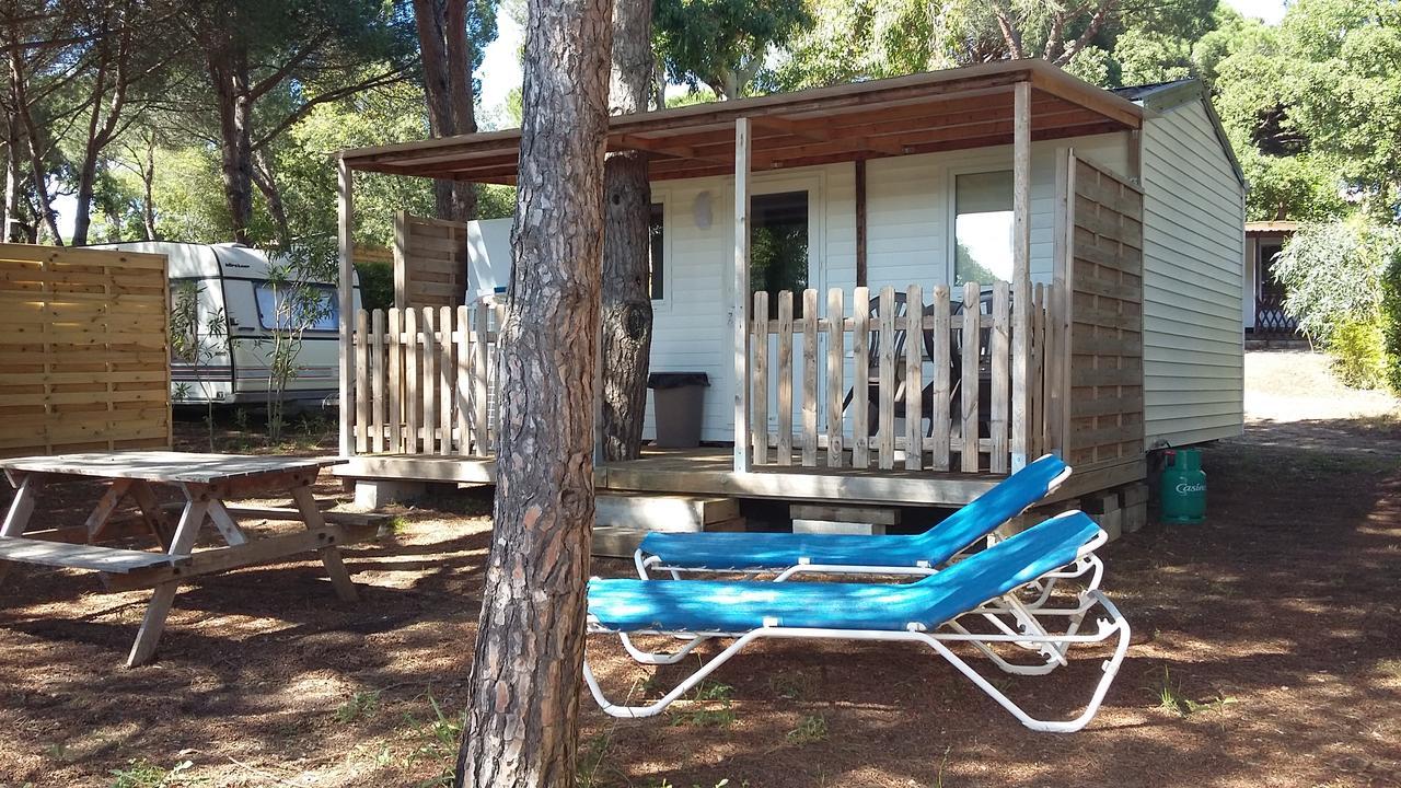 Camping Les Tours Du Pinet Domaine Cezanne Camping Saint-Tropez