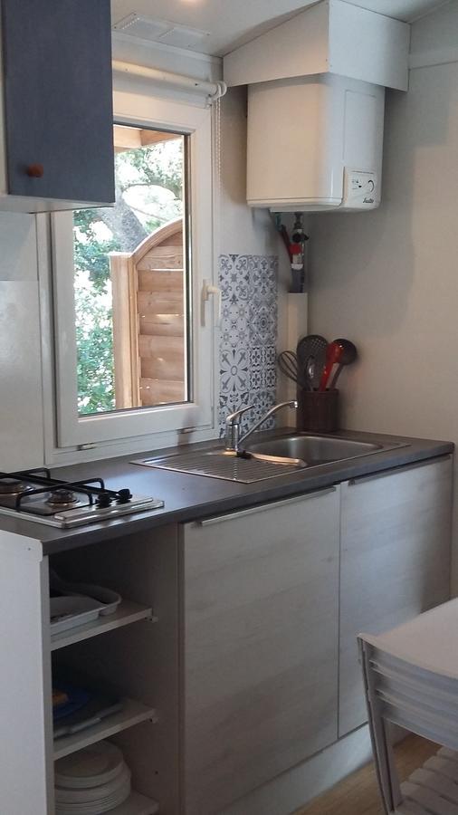 Camping Les Tours Du Pinet Domaine Cezanne Camping Saint-Tropez