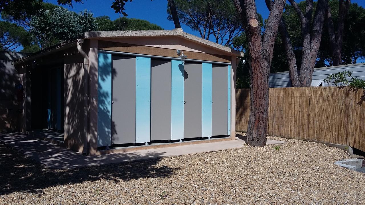 Camping Camping Les Tours Du Pinet Domaine Cezanne Saint-Tropez