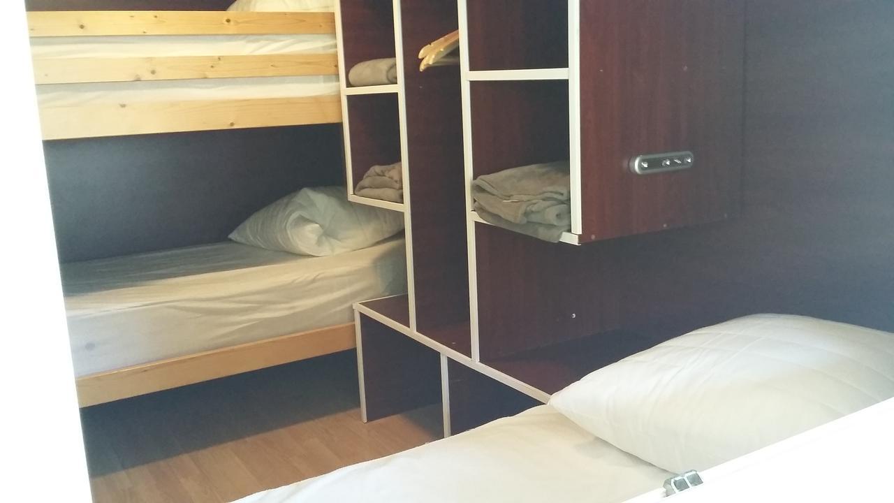 Camping Camping Les Tours Du Pinet Domaine Cezanne *