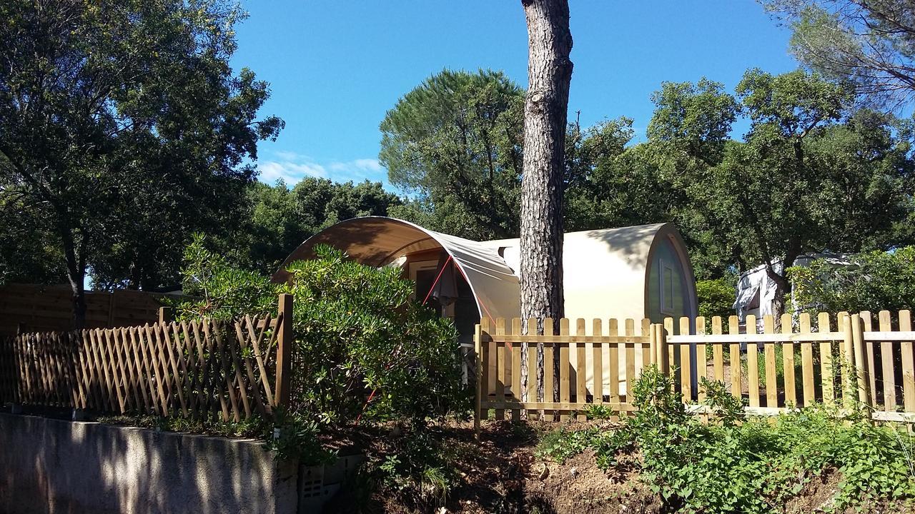 Camping Camping Les Tours Du Pinet Domaine Cezanne Saint-Tropez