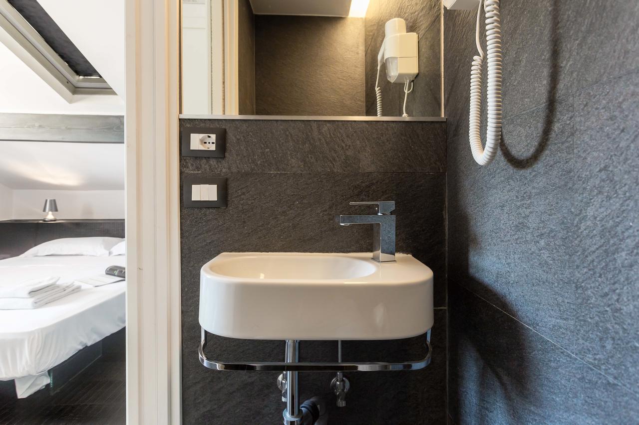 Lion Blanc Hotel Saint-Tropez