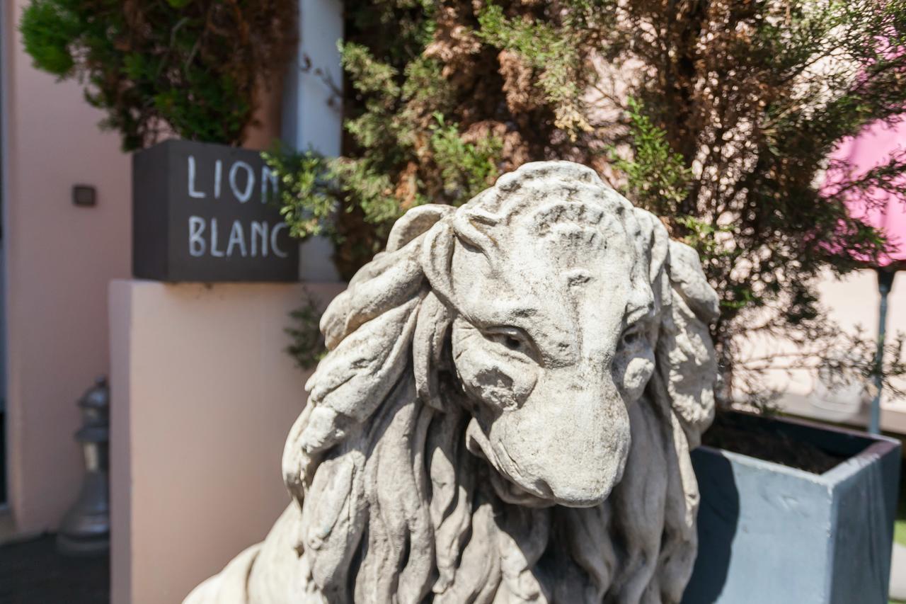 Lion Blanc 3*