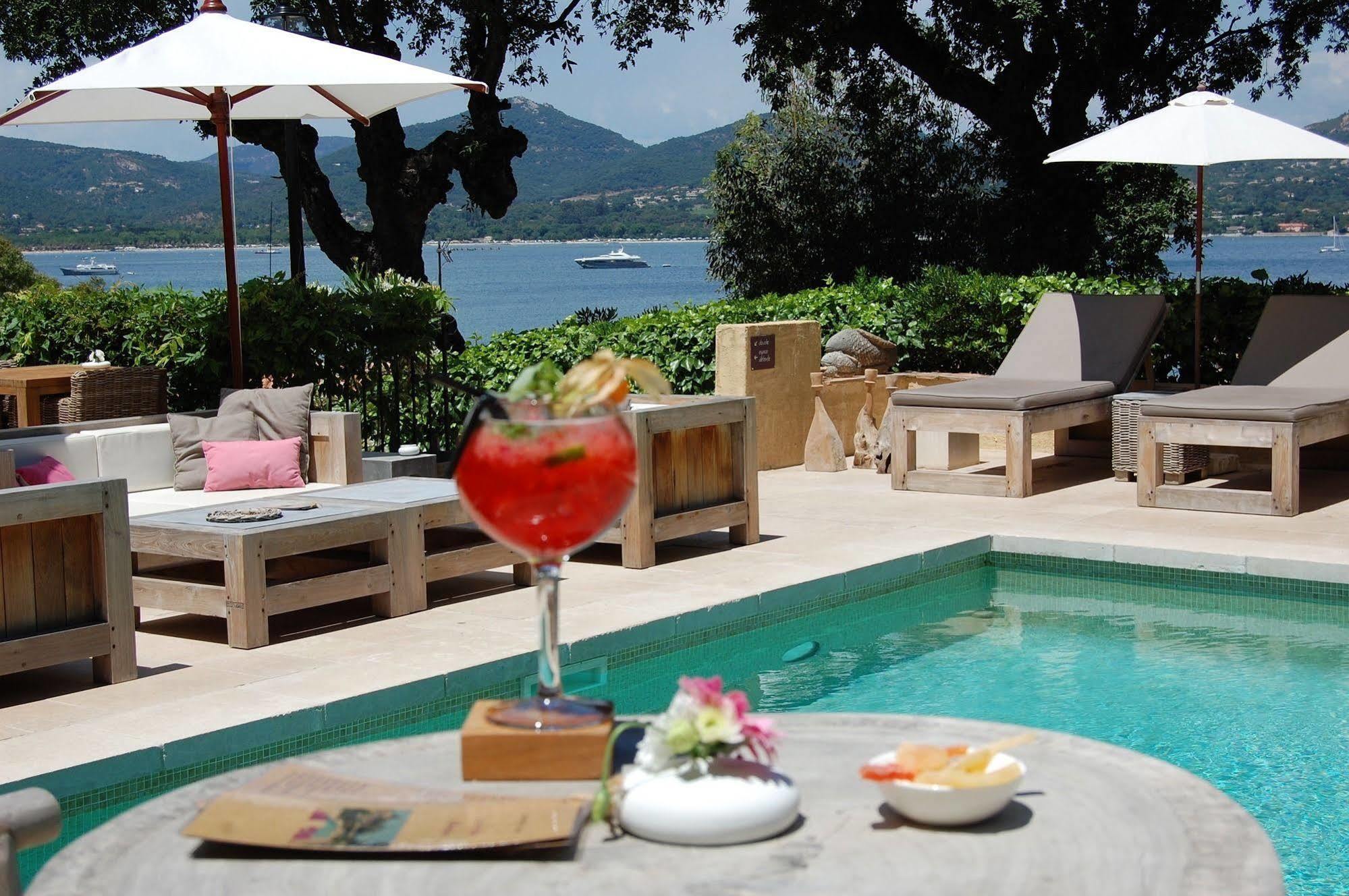 Hotel La Bastide D'antoine 4*