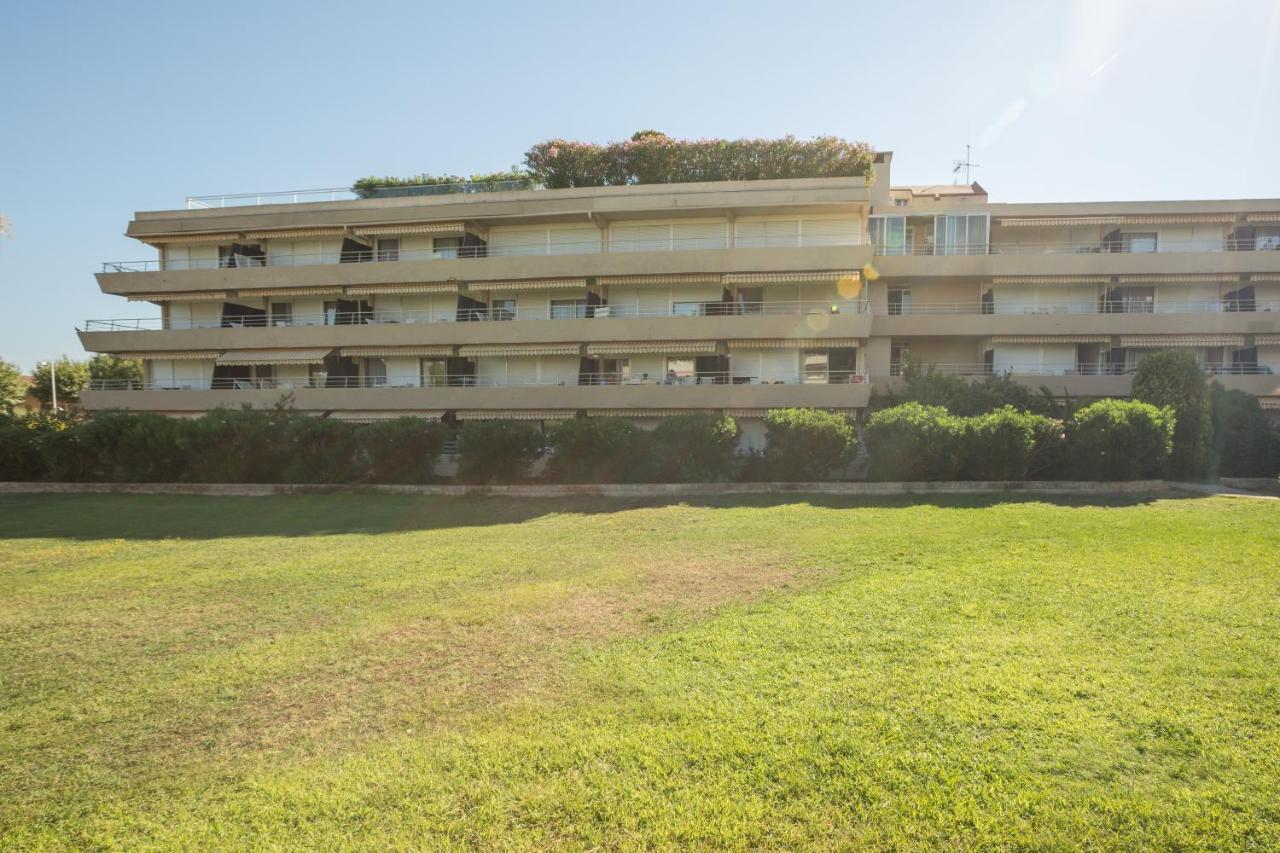 Aparthotel Pierre & Vacances Eden 2*