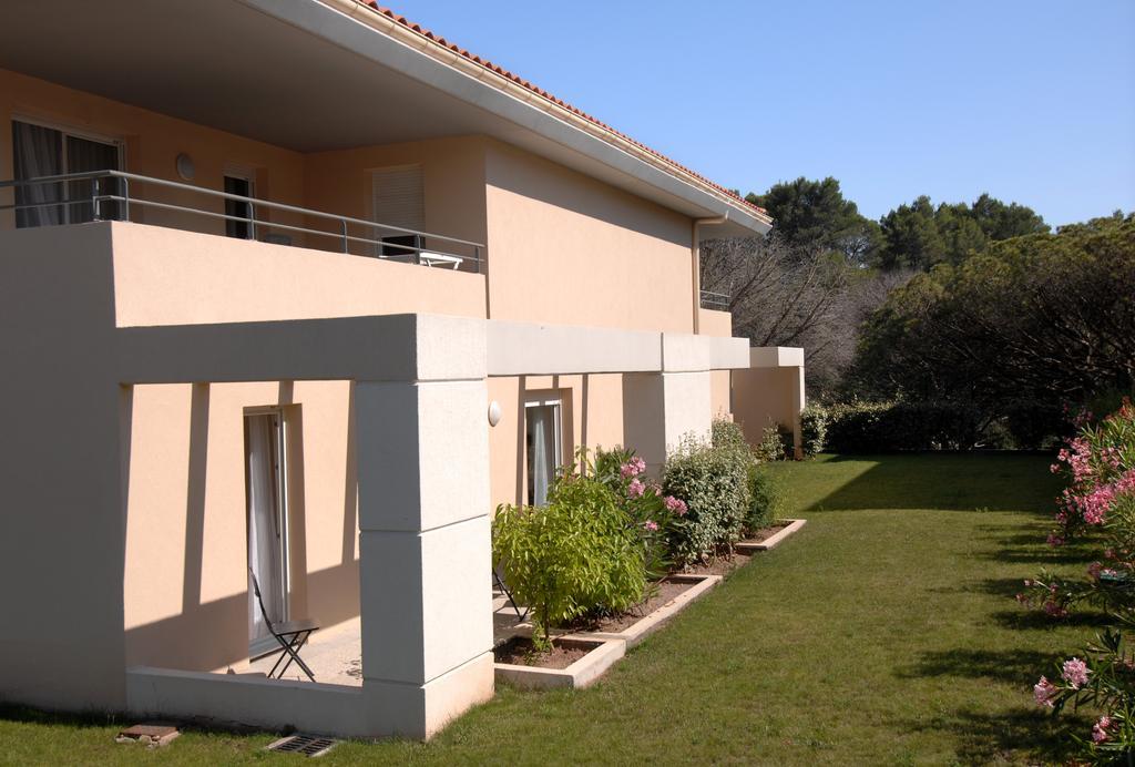 Les Parasols D'argens Aparthotel La Bouverie