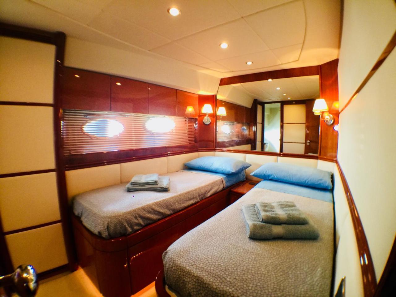 Tropez Luxury Yacht Botel