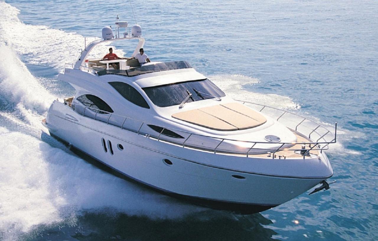 Tropez Luxury Yacht Botel