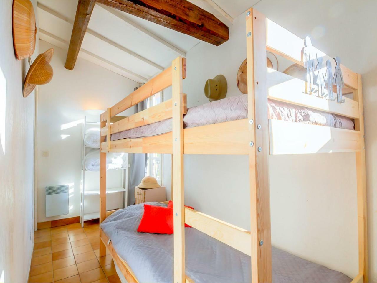 Holiday home Holiday Home Les Parcs De Gassin-3
