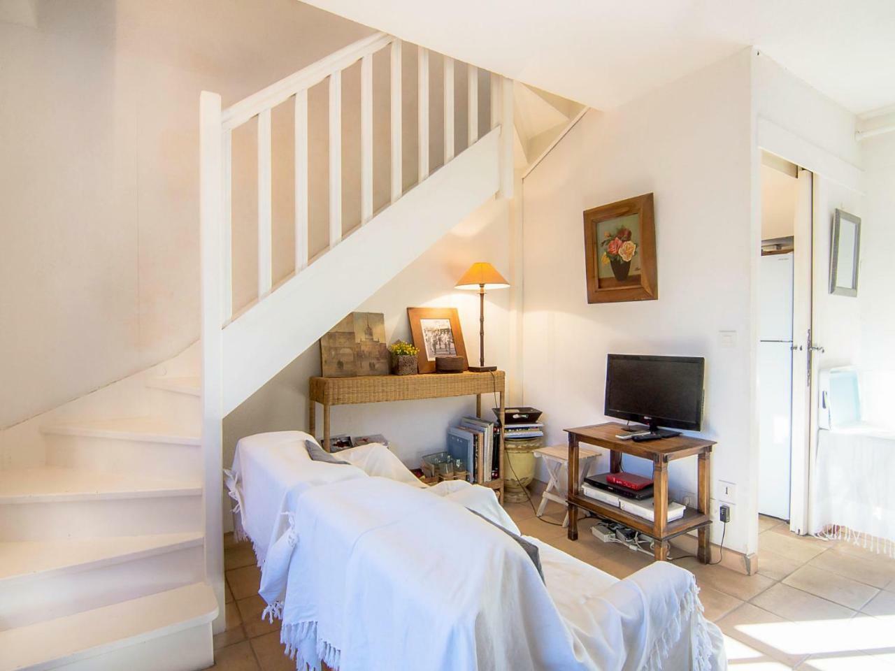 Holiday Home Les Parcs De Gassin-3