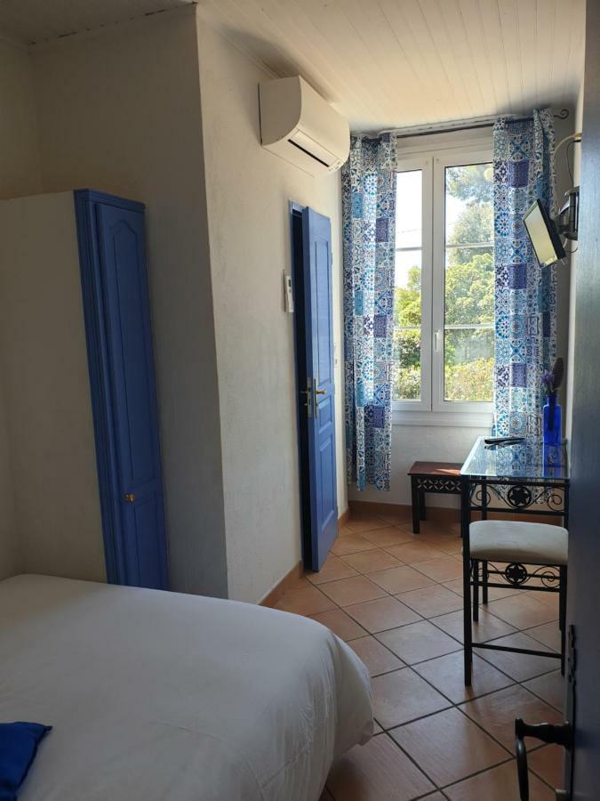 De La Plage 2* Saint-Tropez