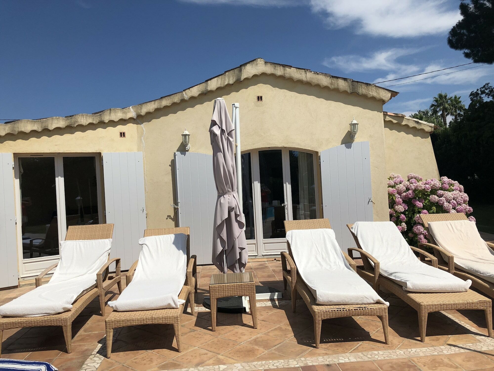 De La Dame Bed & Breakfast 3*