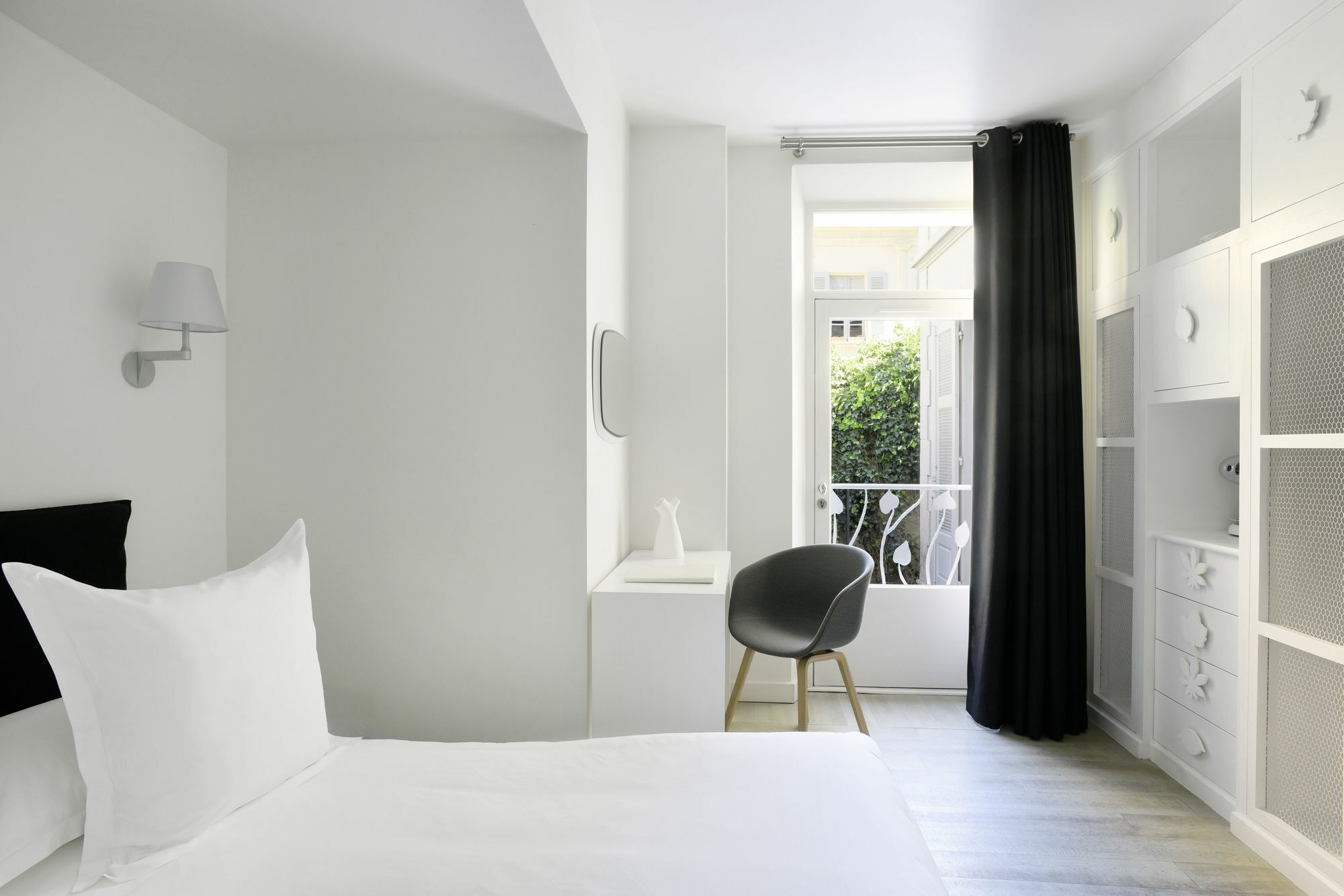 White 1921 Hotel