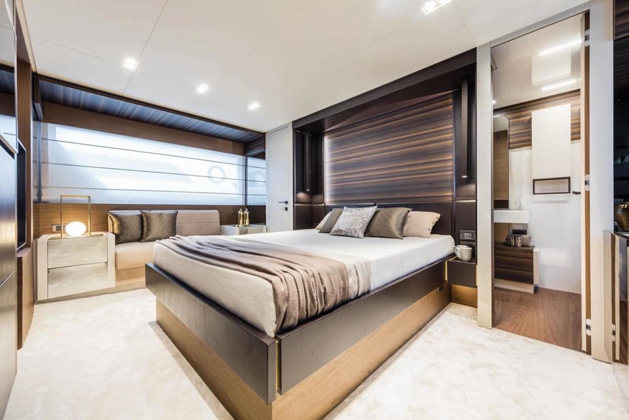 Botel Tropez Luxury Yacht Saint-Tropez
