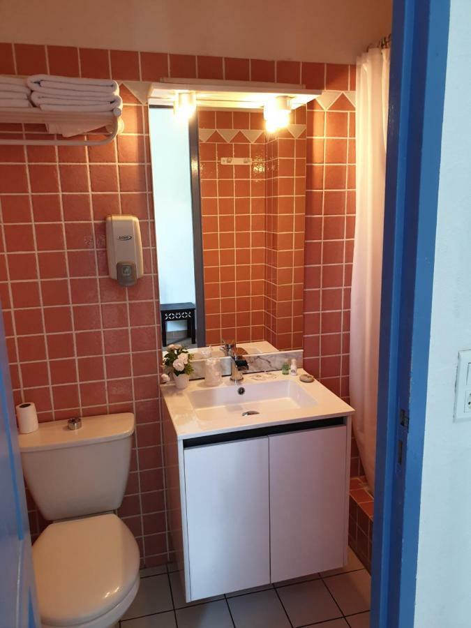 Hotel De La Plage 2*