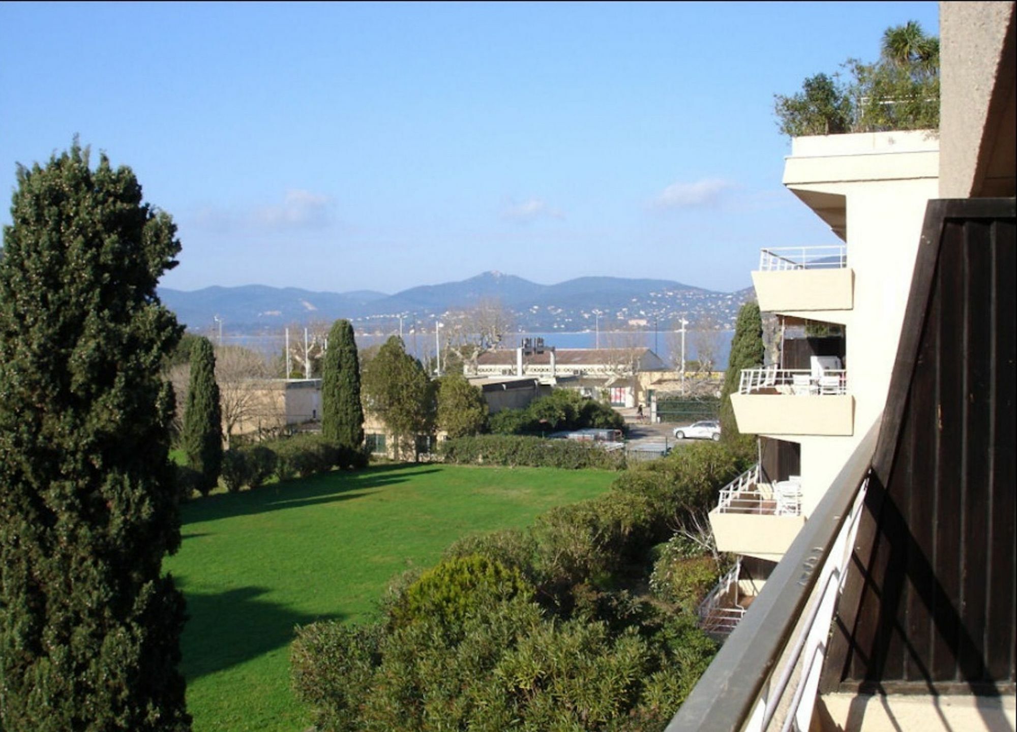 Studette In Saint-tropez, With Wonderful Park View And Pool Access - 8 Apartment Saint-Tropez