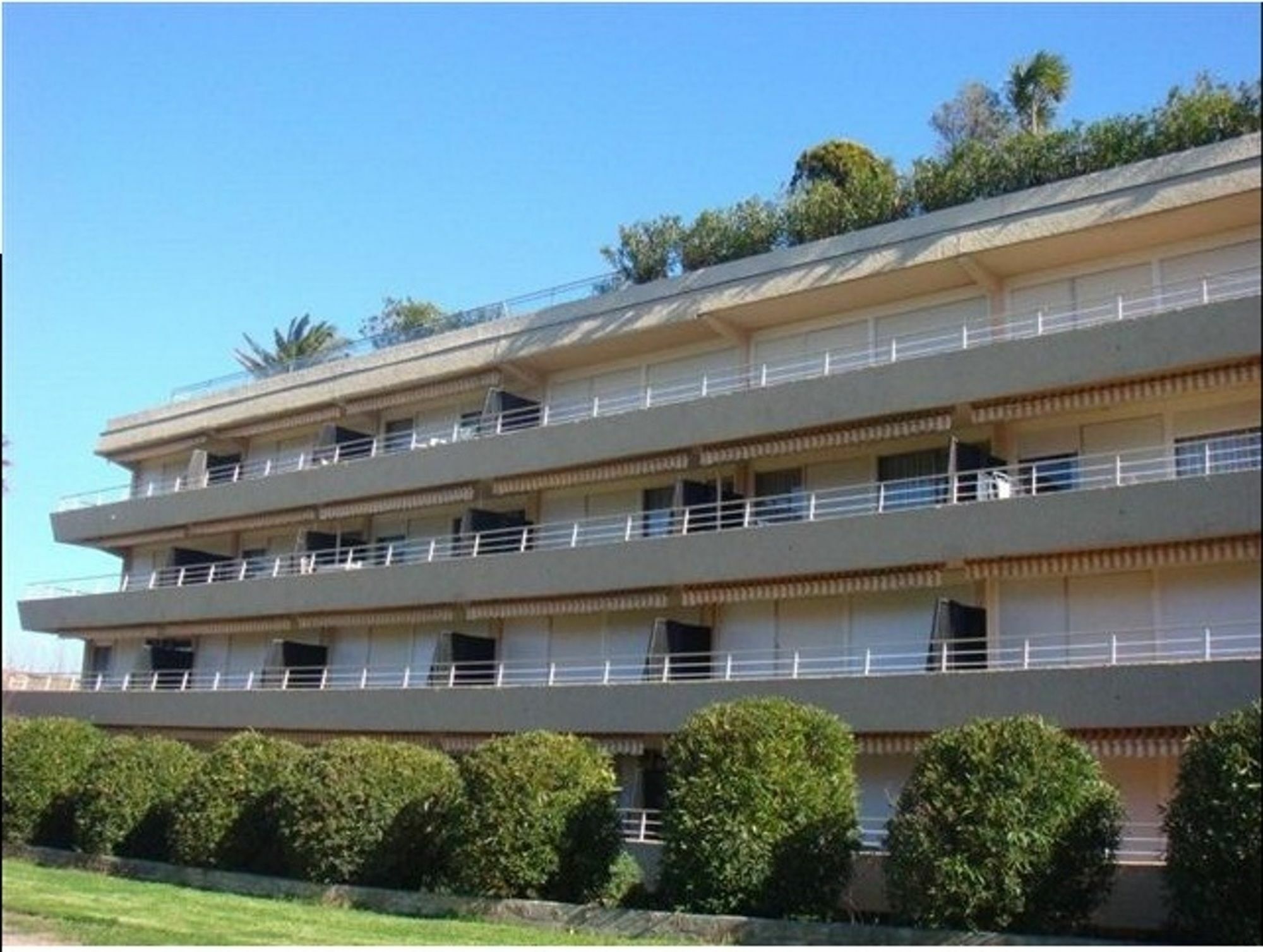 Studette In Saint-tropez, With Wonderful Park View And Pool Access - 8 Apartment Saint-Tropez
