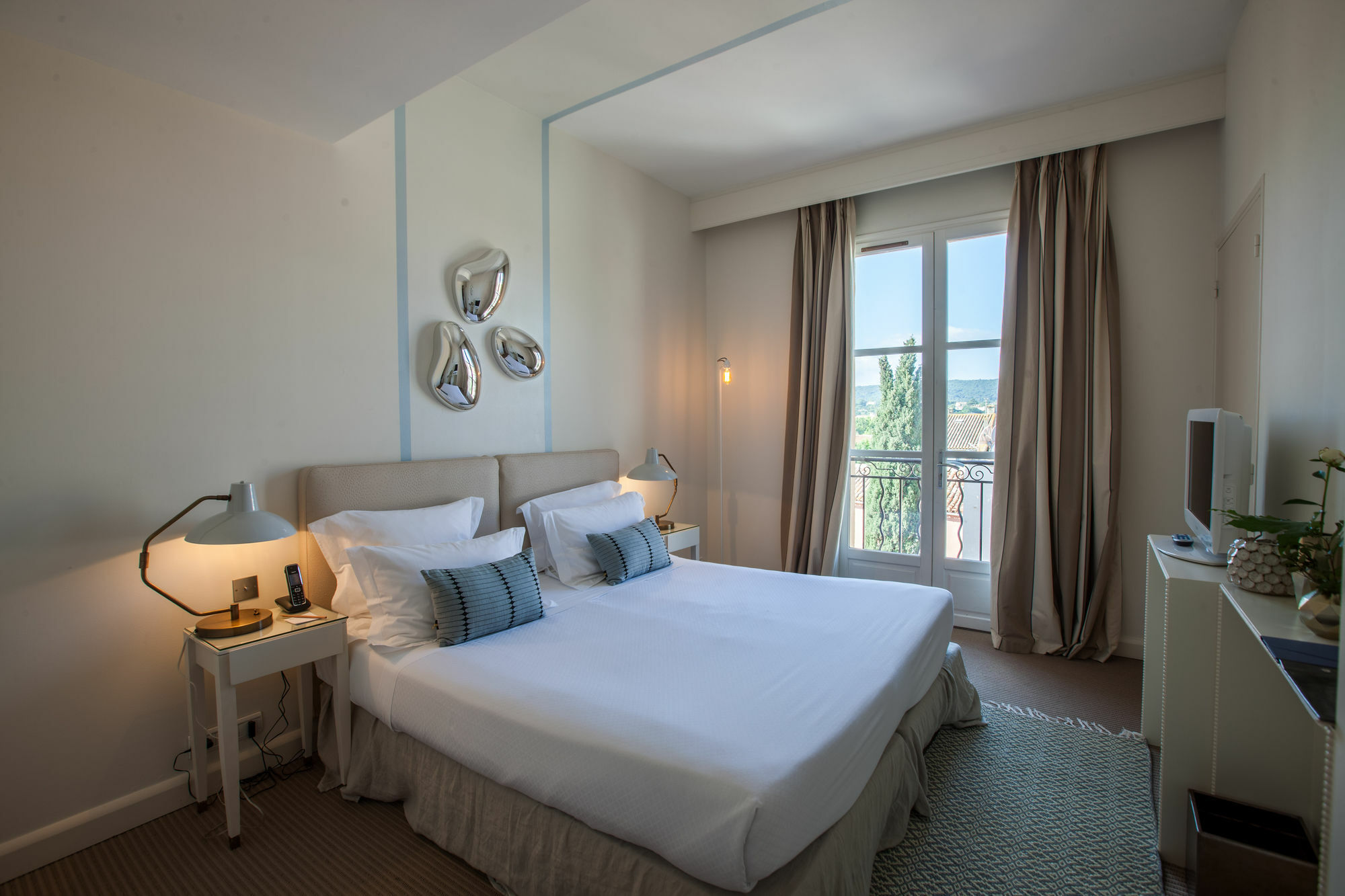 Hotel Le Y