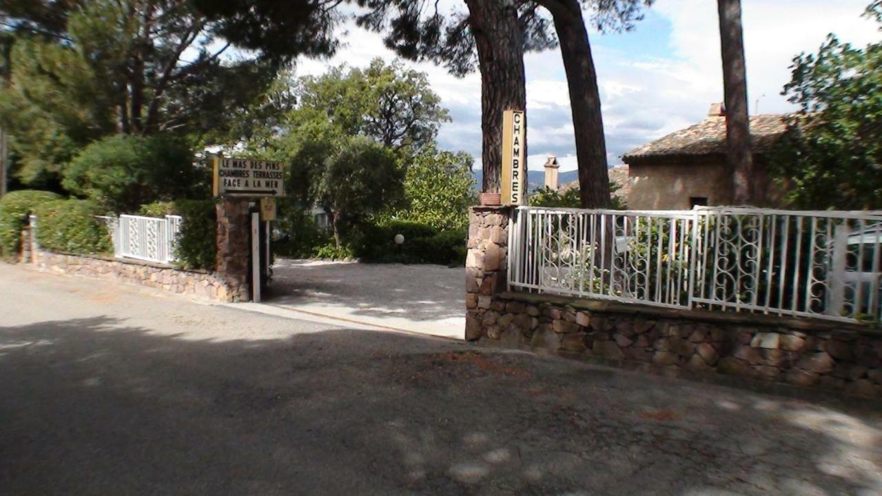 Le Mas Des Pins Guest house