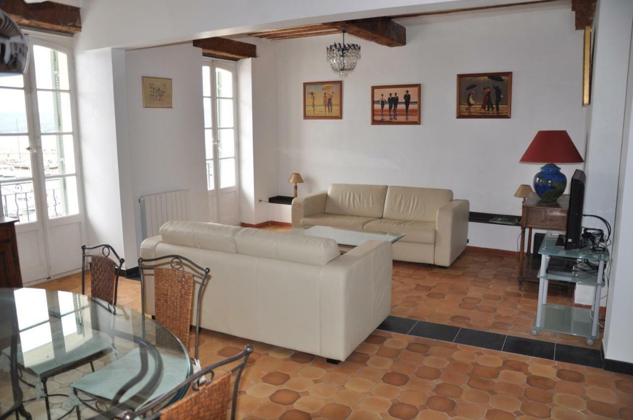 Apartment Port De *