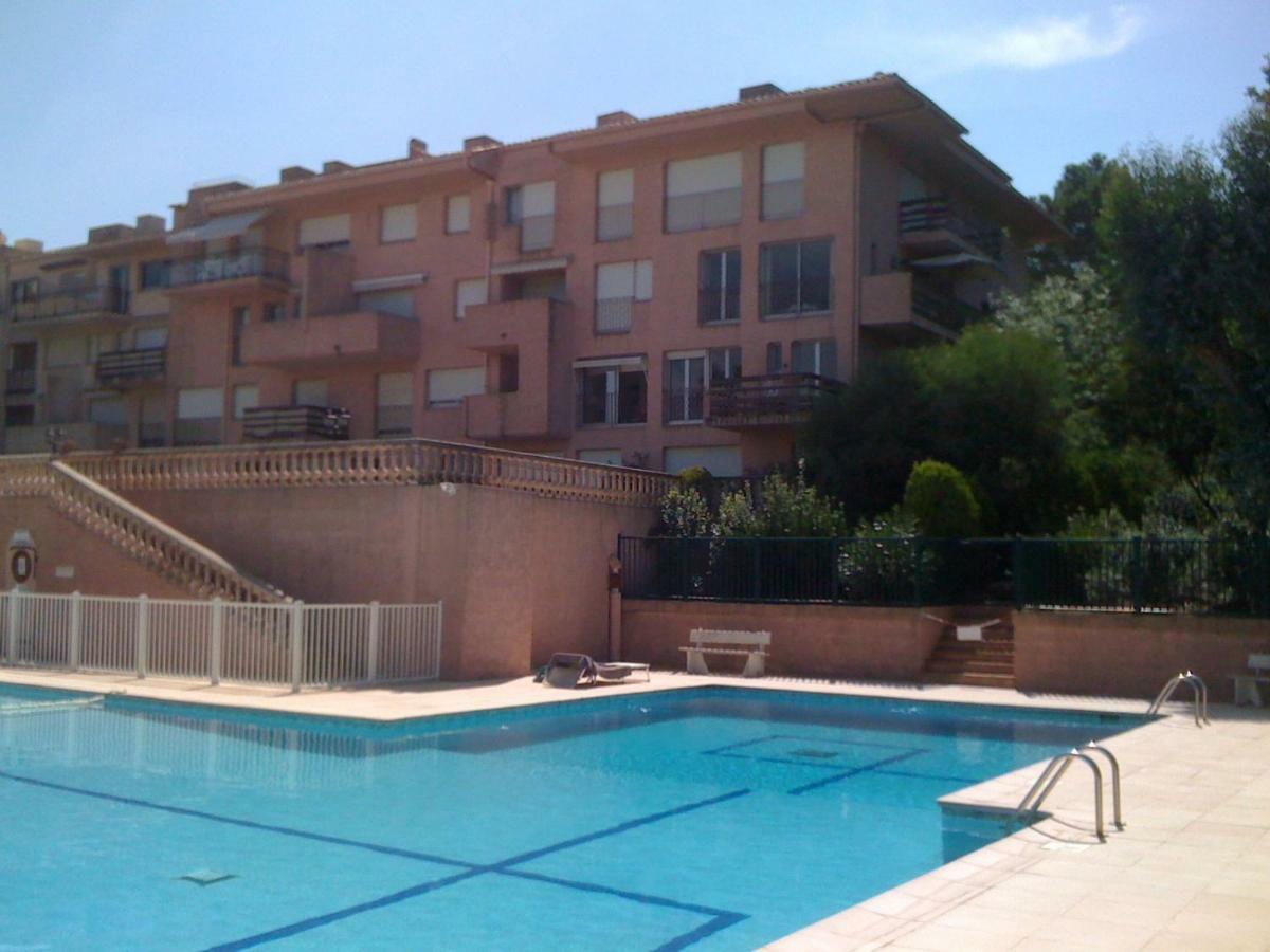 - 40 M2 * Saint-Tropez