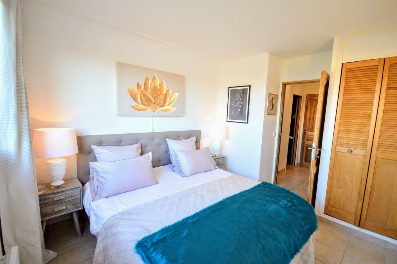 Tropez Sea View Penthouse Apartment