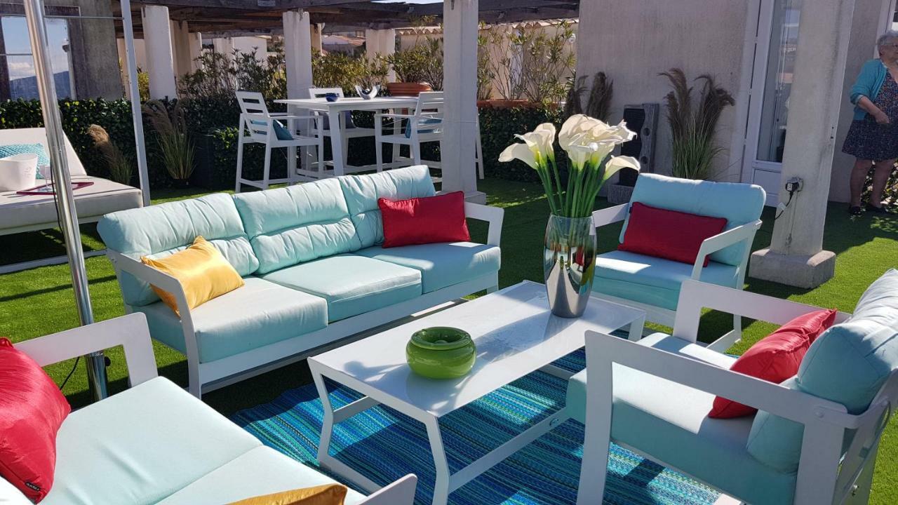 Tropez Sea View Penthouse *