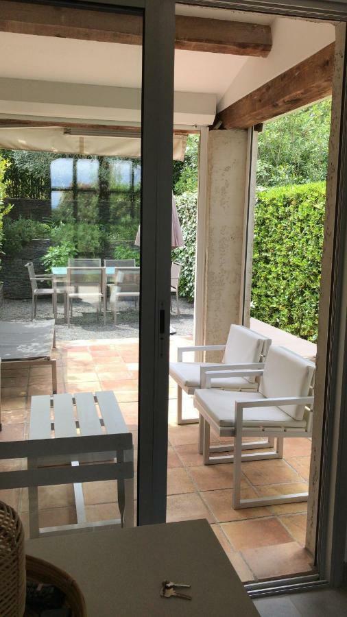 Walking Distance, Sea View House Holiday home *