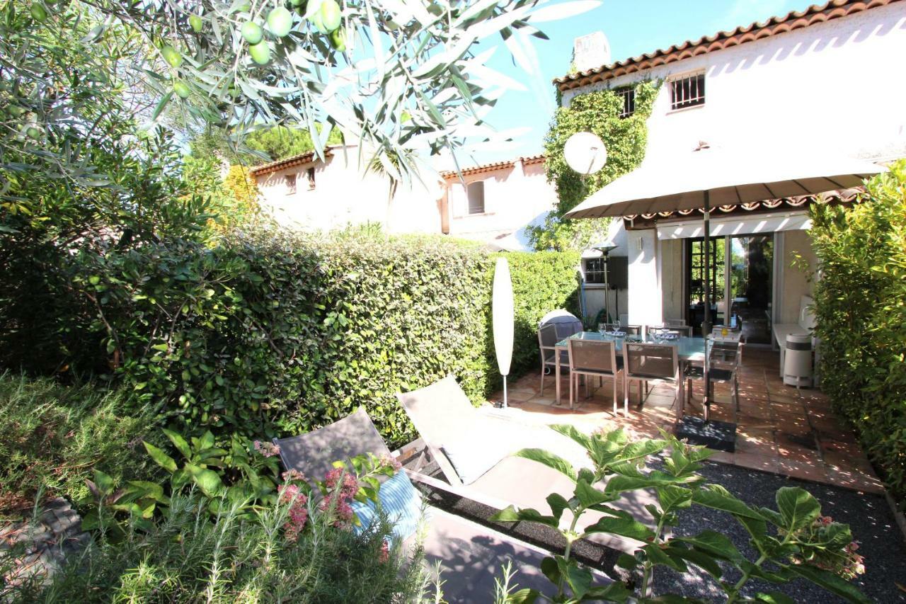 Walking Distance, Sea View House