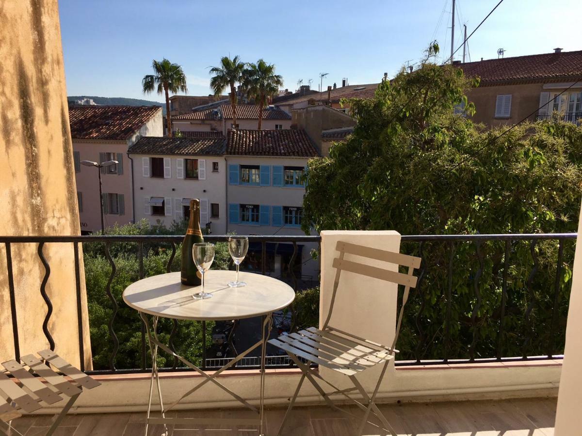 Ensoleille 80m Du Port Apartment