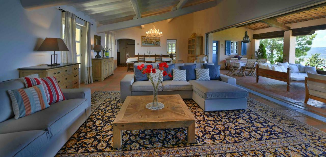With Magic View Of Bay Of Tropez Villa *